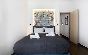 Sleeping Beauty Apartment City Center!!